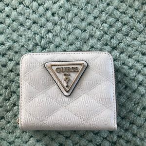 GUESS wallet